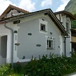 Grischuna Szálloda 3*