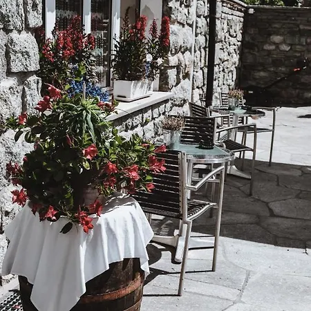 Hotel Grischuna 3*