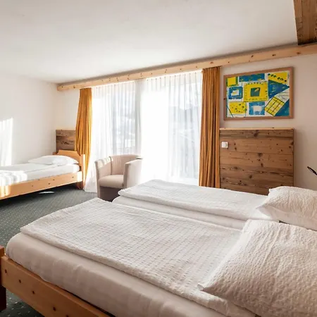 Hotel Grischuna 3*