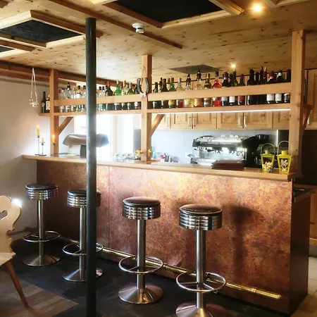 ホテル Grischuna ビビオ