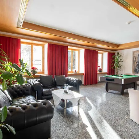 Otel Grischuna 3*