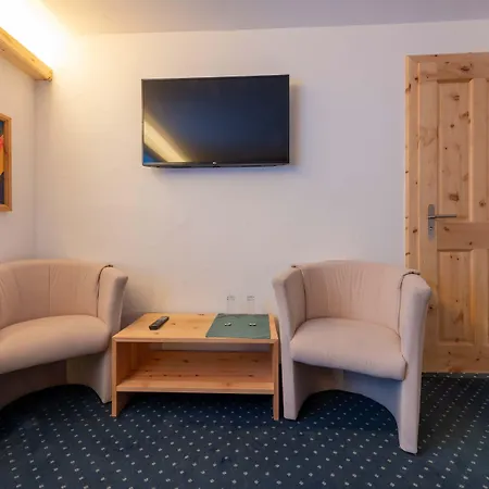 Grischuna ホテル 3*